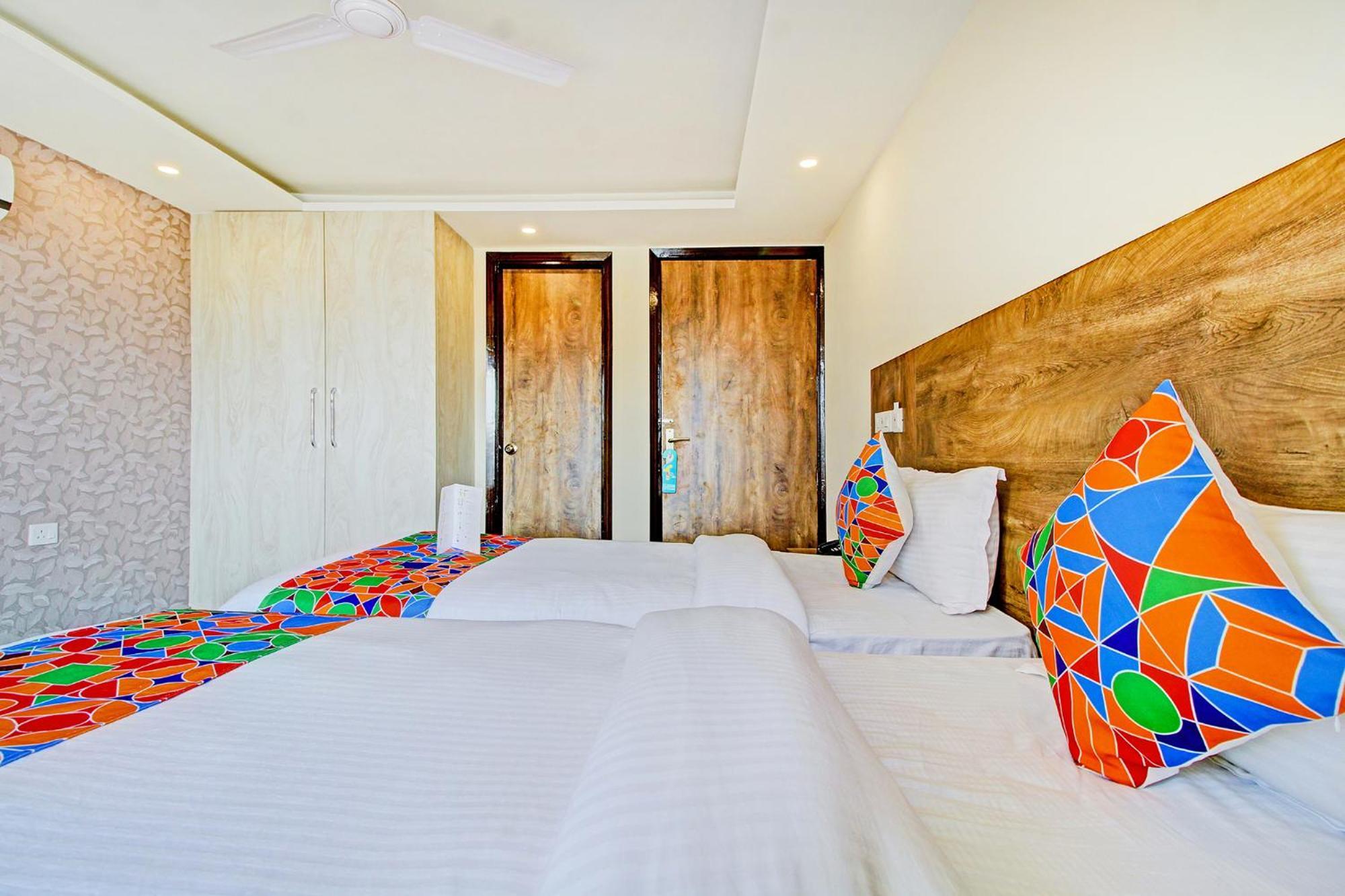 Fabhotel Soft Petals Gurgaon Bagian luar foto