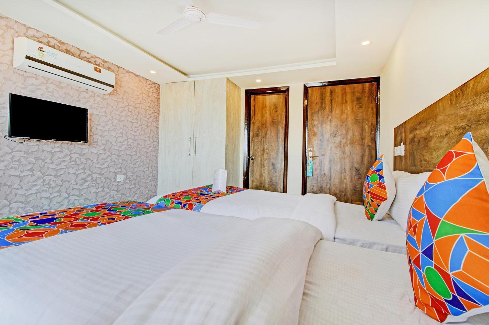 Fabhotel Soft Petals Gurgaon Bagian luar foto